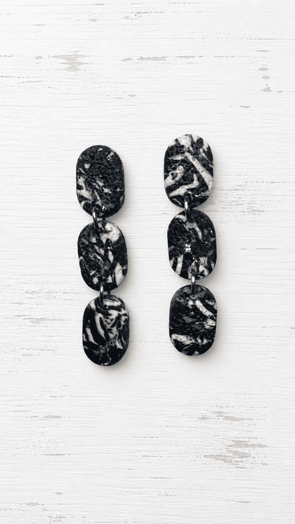 Lily Sal y Pimienta Earrings